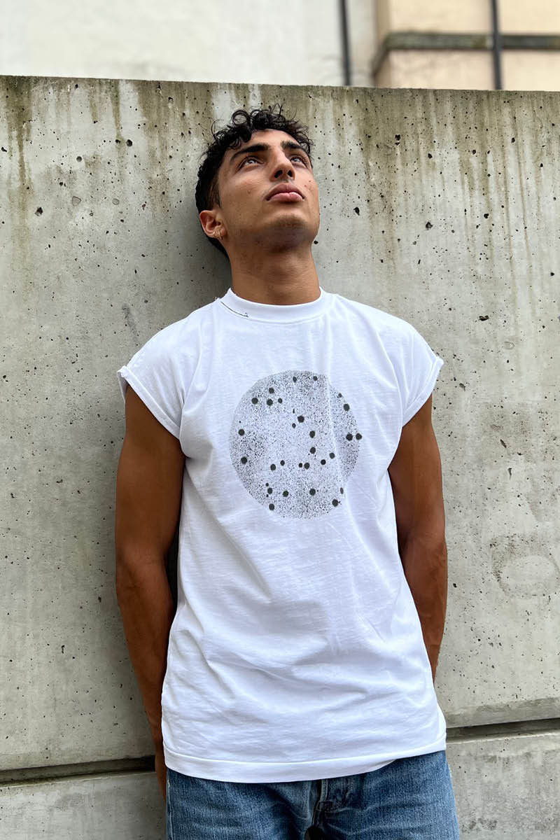 T-shirt `Black Moon` Blanc - U/C by Eliran Ashraf