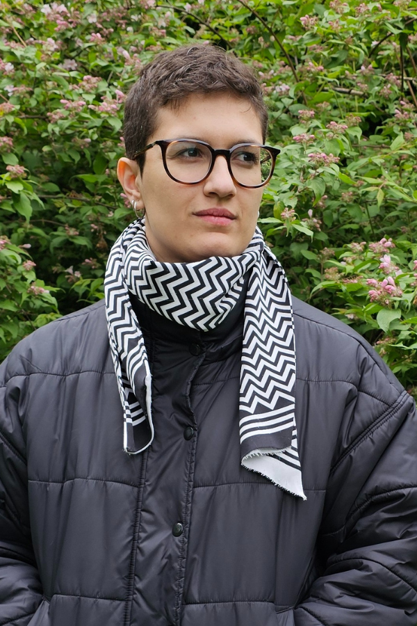 Foulard Vintage 'Zig Zag' Noir et Blanc - BLK & YLW