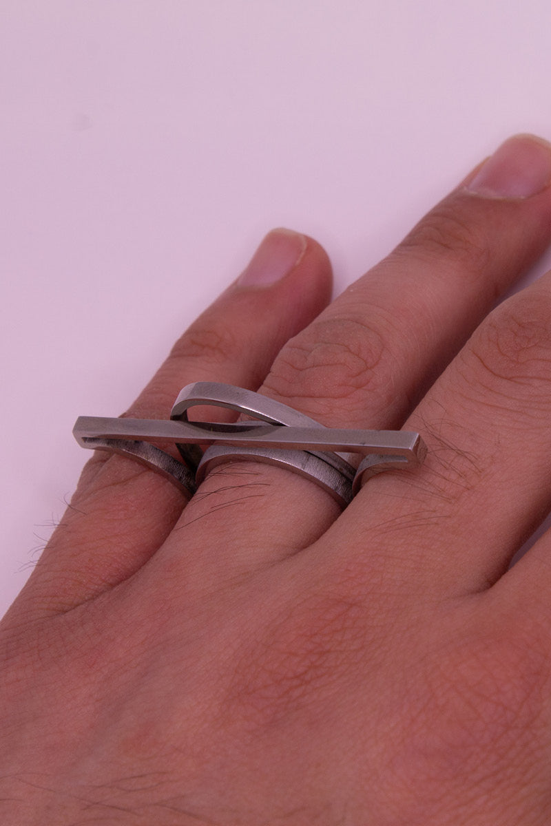 Ring 'Airlines - Line & Oval' - Dorothée Loustalot