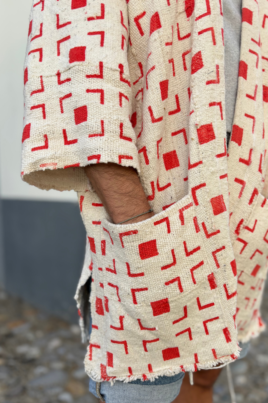 Kimono Veste Bogolan, Blanc & Rouge | Géométrique  - Jahdi