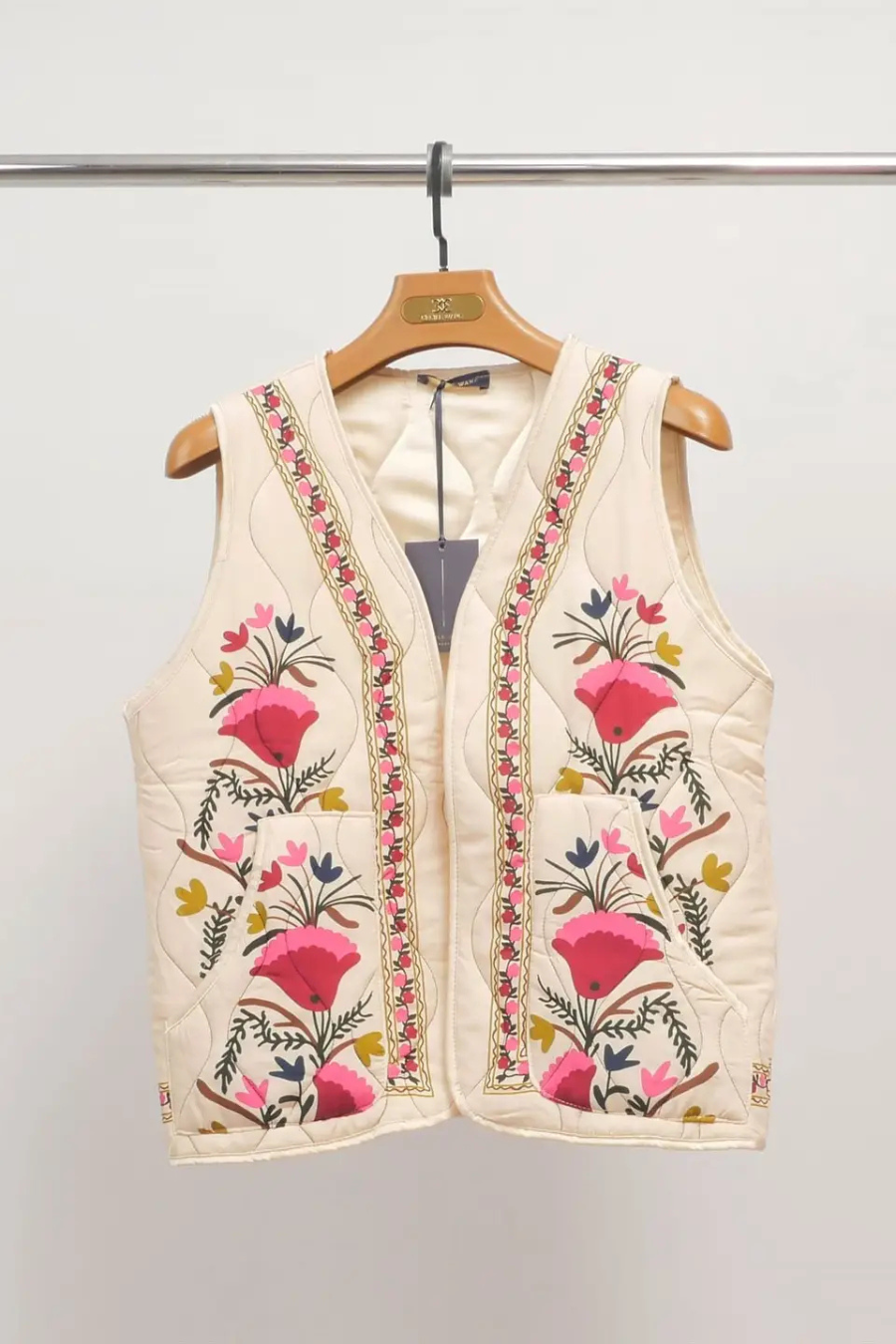 Quilted Vest 'Floral' Embroidered  - Cecile Wang