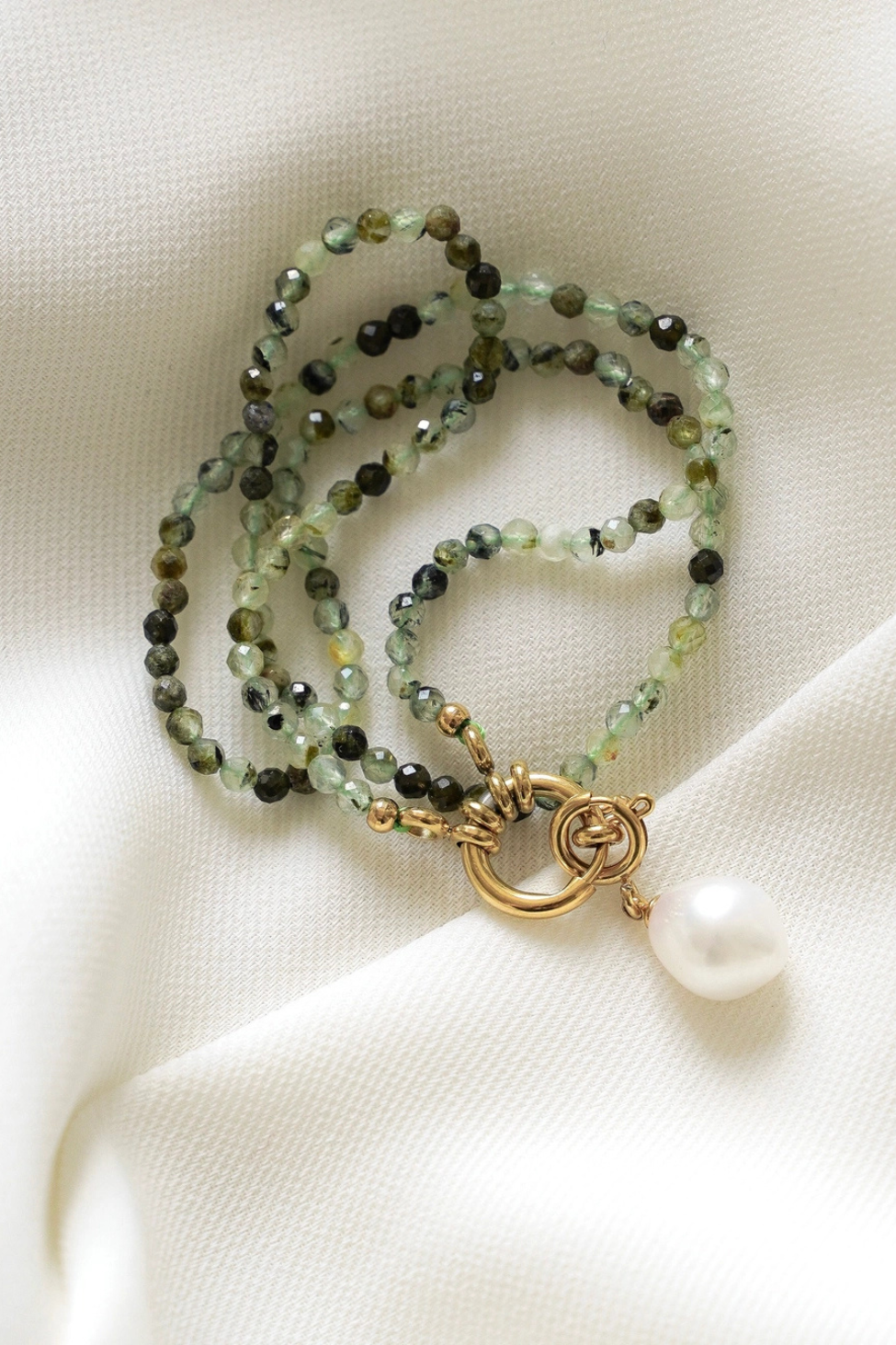 "Gloria" Collier en Pierre Naturelle Prehnite et Perle d'Eau Douce