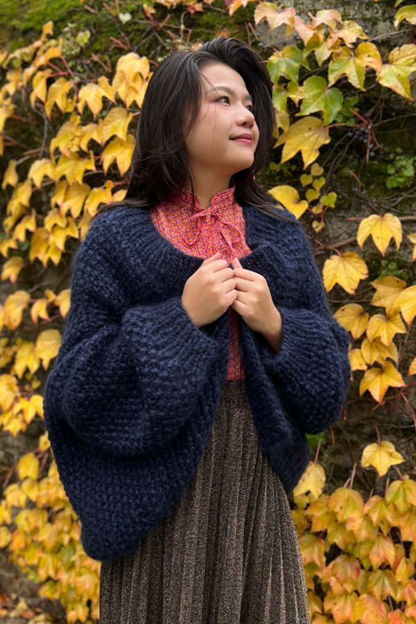 Cardigan 'Mira' Fait Main en Suisse - Moons Knits