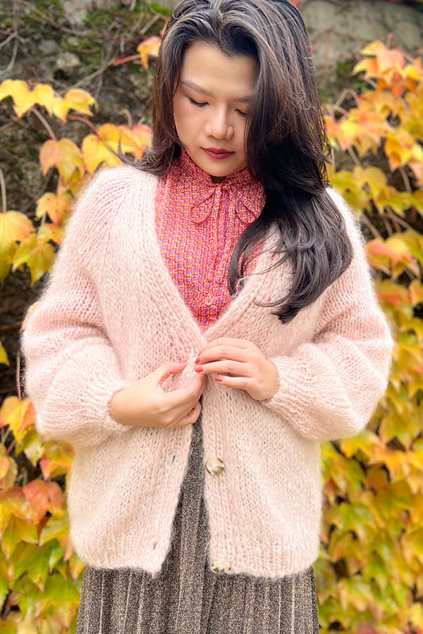 Cardigan 'Zoja' Pale Pink, Handmade in Switzerland - Moons Knits