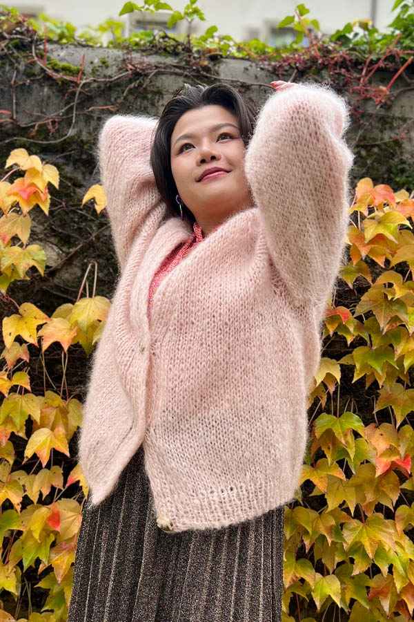 Cardigan 'Zoja' Pale Pink, Handmade in Switzerland - Moons Knits