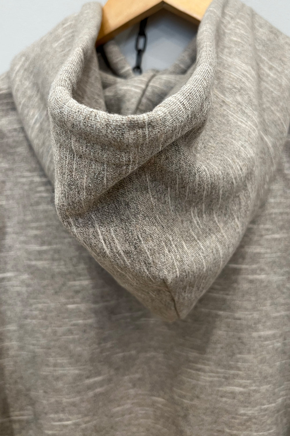 Hoodie "140m Jet d'Eau Genève" Gris Édition Limitée - Atelier Siblings