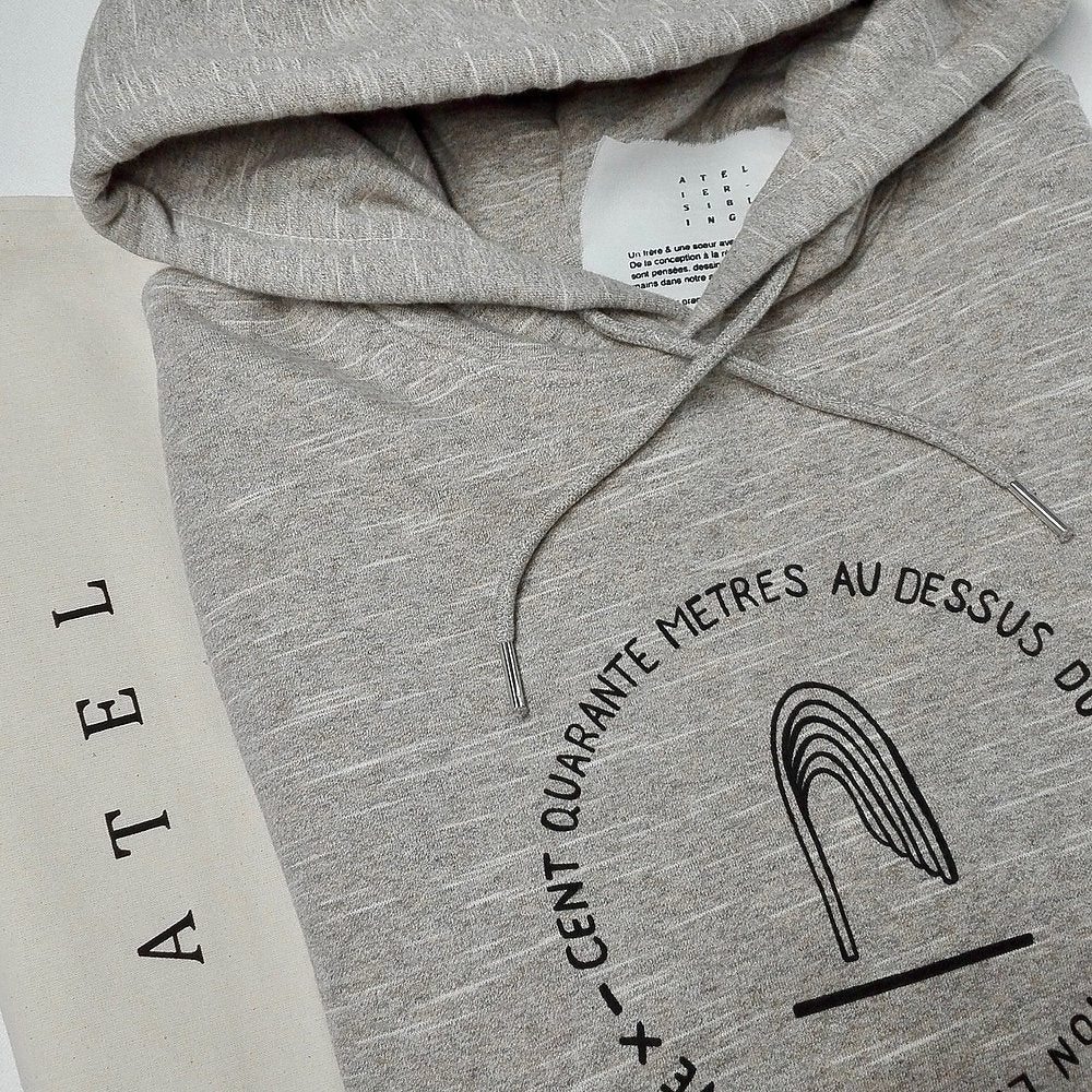 Hoodie '140m Jet d'Eau Geneva ' Beige/Black - Atelier Siblings