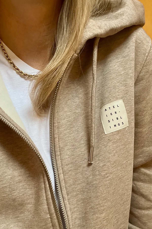 Hoodie Zippé `140m Genève` Beige - Atelier Siblings