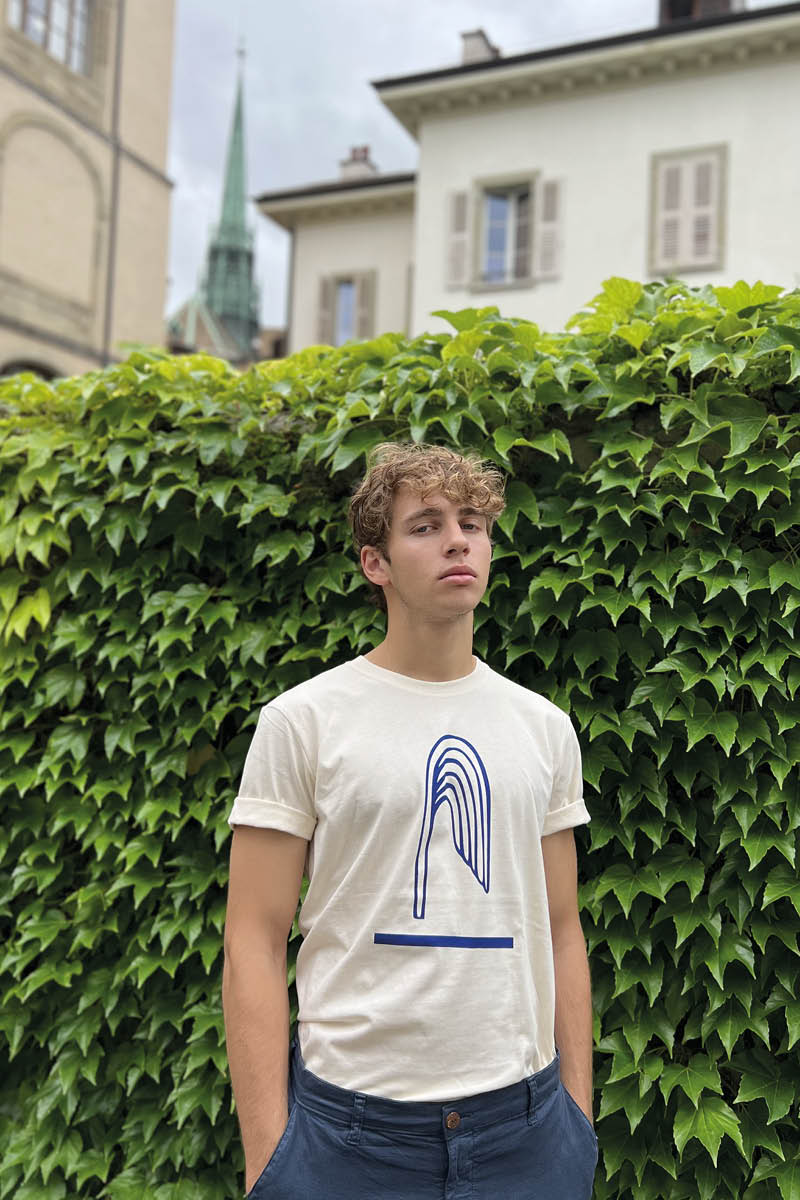 Unisex T-shirt `Jet d'Eaux Geneva` 140m Natural | Blue - Atelier Siblings